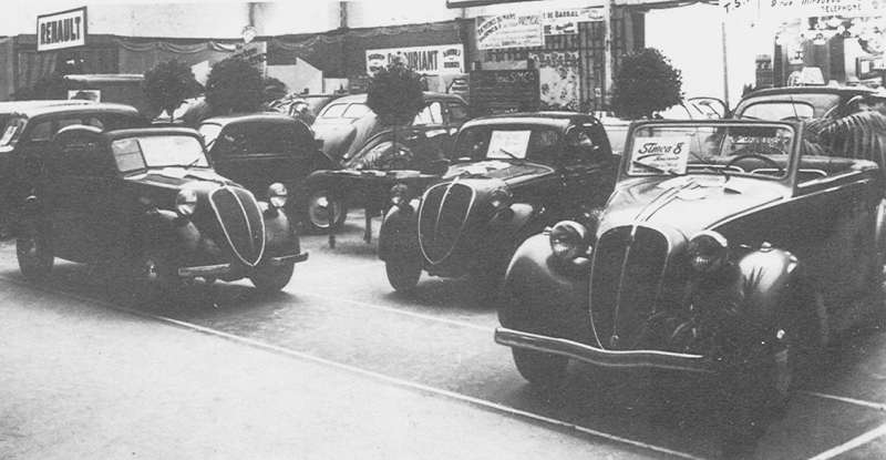 Prospekte des Simca 8 Simca auf dem Pariser Automobilsalon 1939