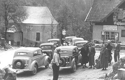 vor der Pass-Abfahrt nochmal stärken ...